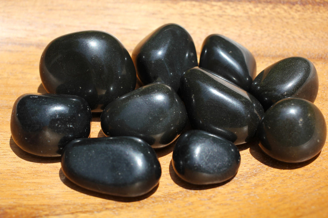 Black Onyx Tumbled Stone