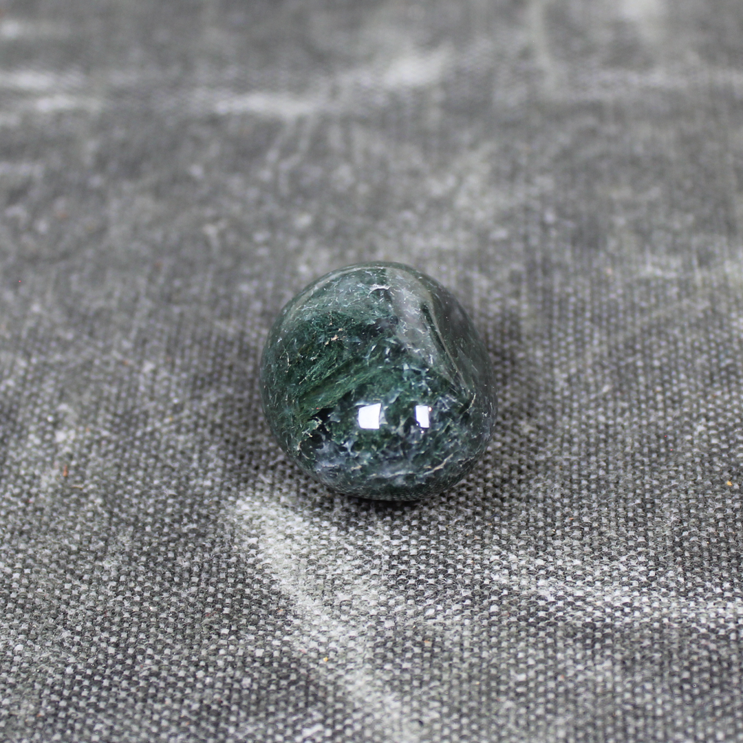 Bloodstone Tumbled Stone